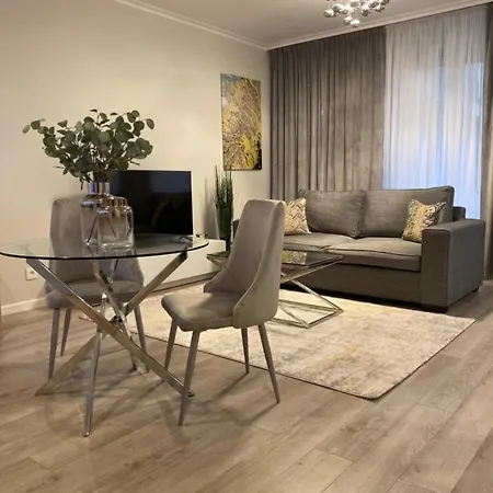 Ultra Kamienica Nova